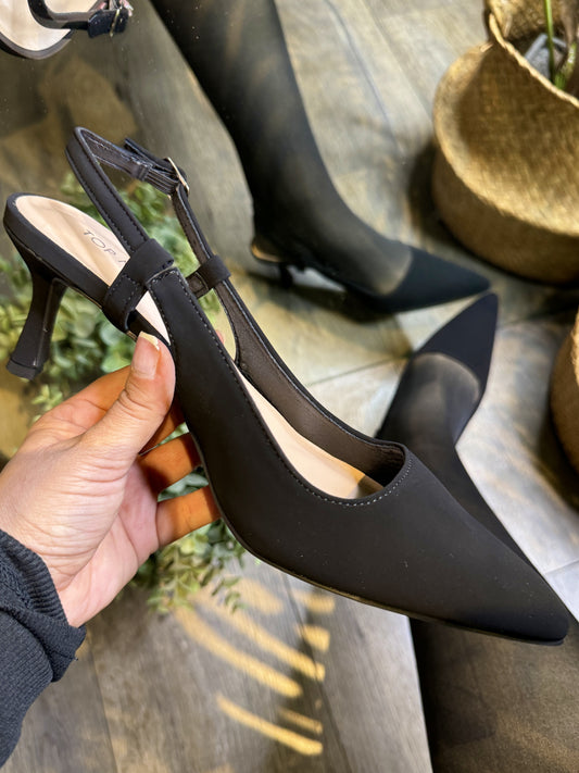 Betty Pointed Kitten Heel