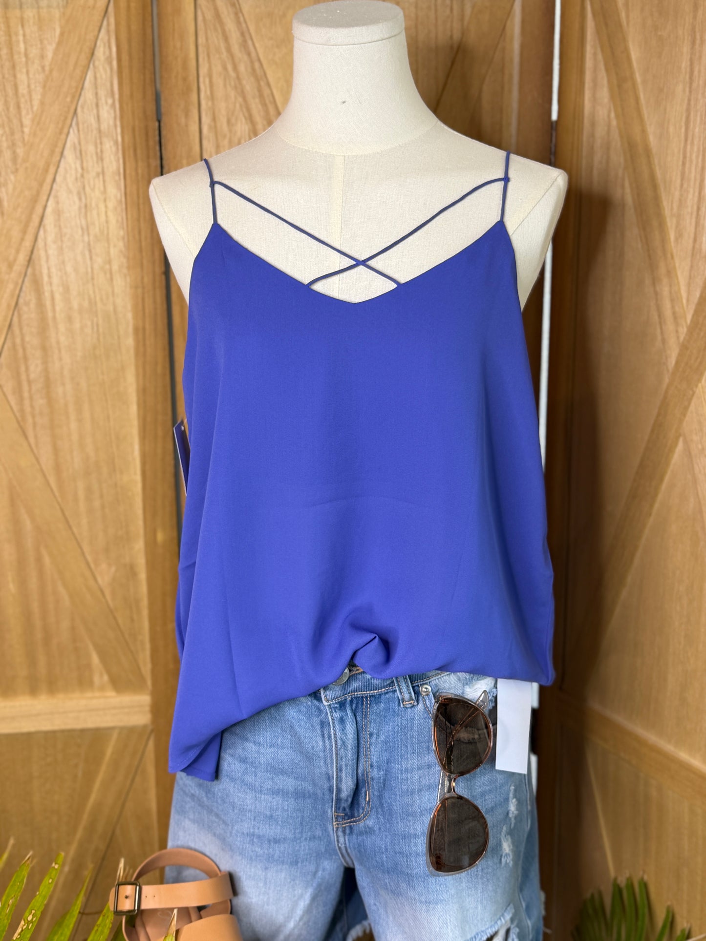 Gianna V-Neck W/Cross Back Strap Cami Top